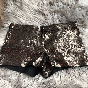 Express Gold shorts